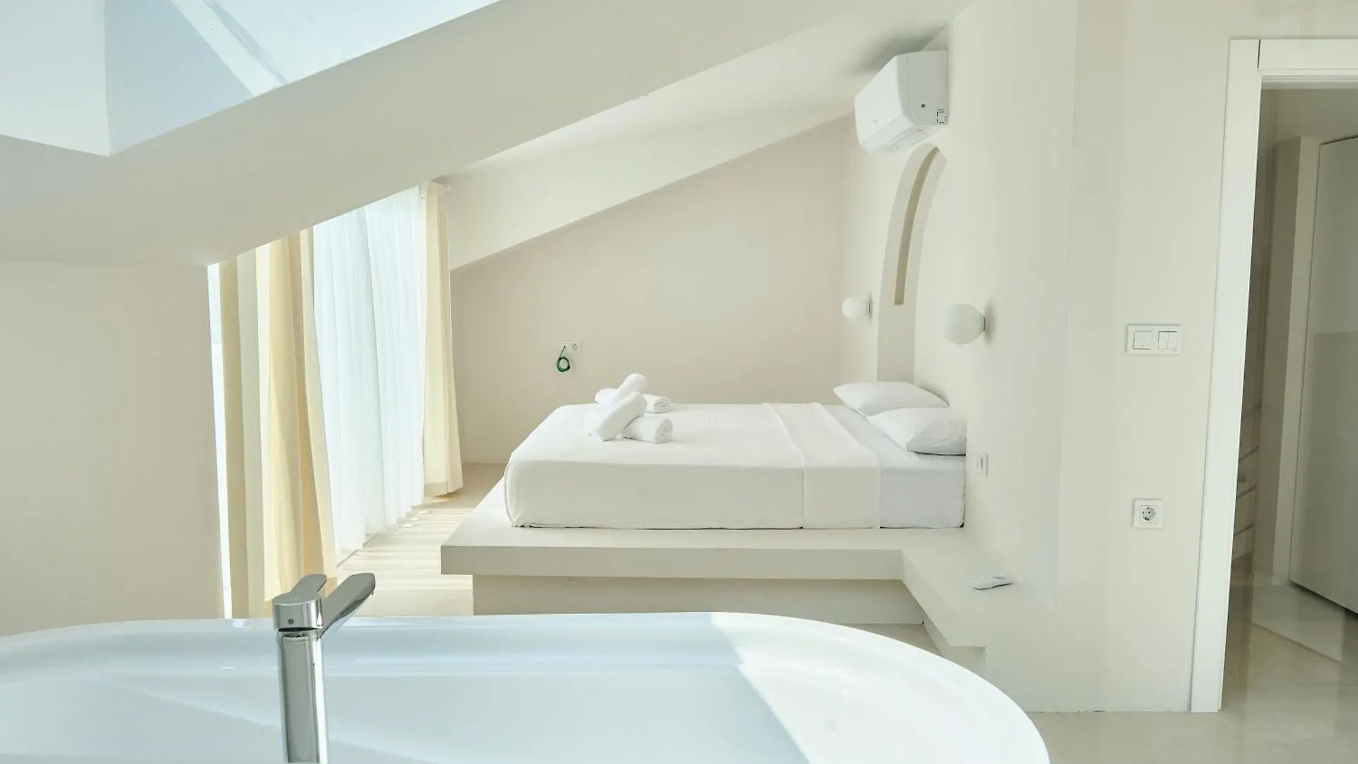 Villa Neox With 2 Pools, Jacuzzi, Sauna & Minigolf Fethiye